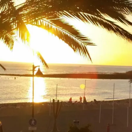 Charming Ocean View Heated Pool Los Cristianos (Tenerife)