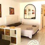 Charming Ocean View Heated Pool Apartment *